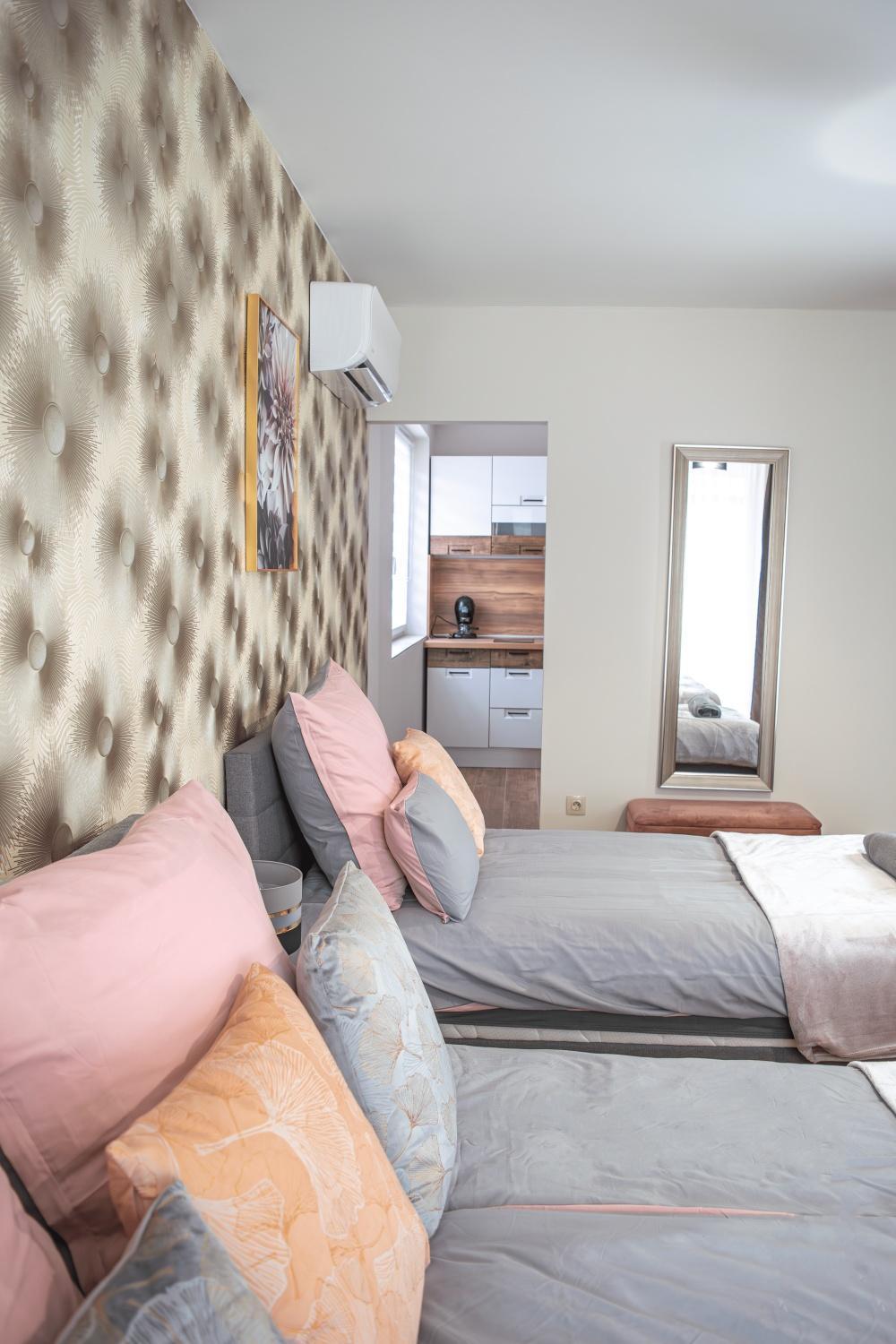 Oazis Tapolca Apartman Мішкольц Екстер'єр фото