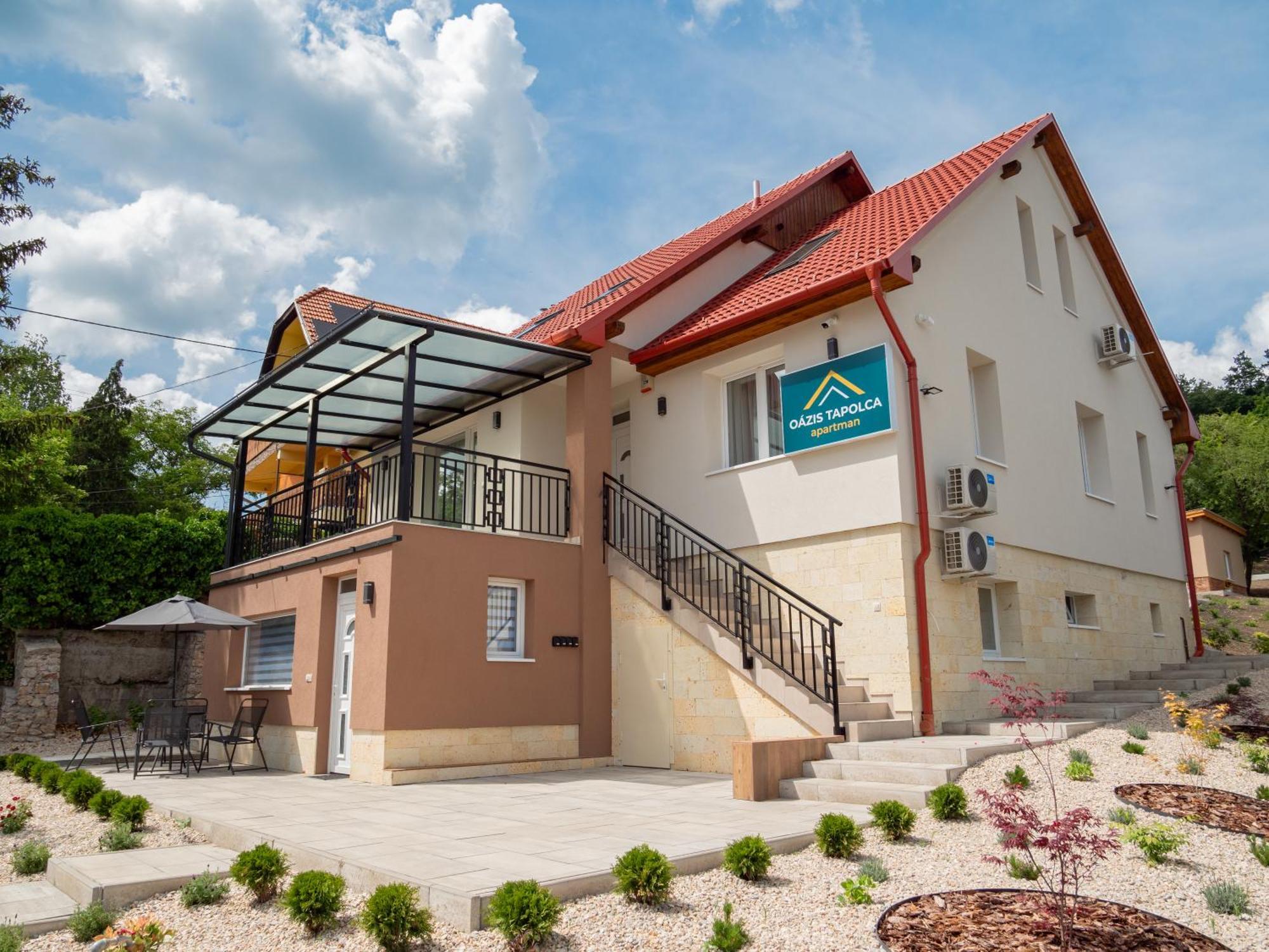 Oazis Tapolca Apartman Мішкольц Екстер'єр фото